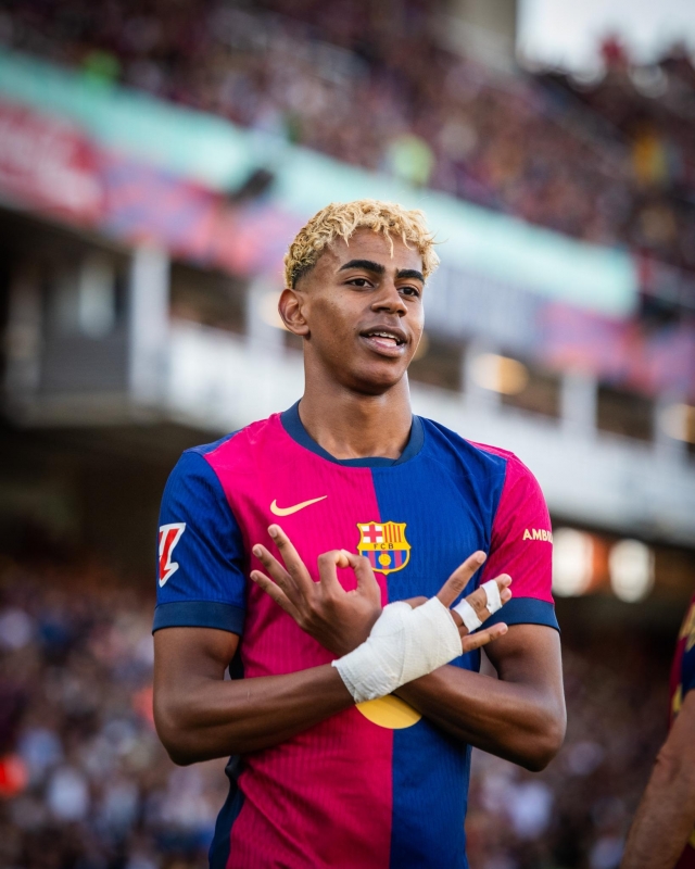 Yamal lại lập siêu phẩm, Barca thua ngược trên sân nhà ngày đăng quang 636692