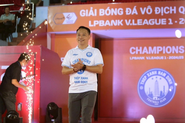 HLV Nam Định đã tính toán cho mùa giải mới 654558