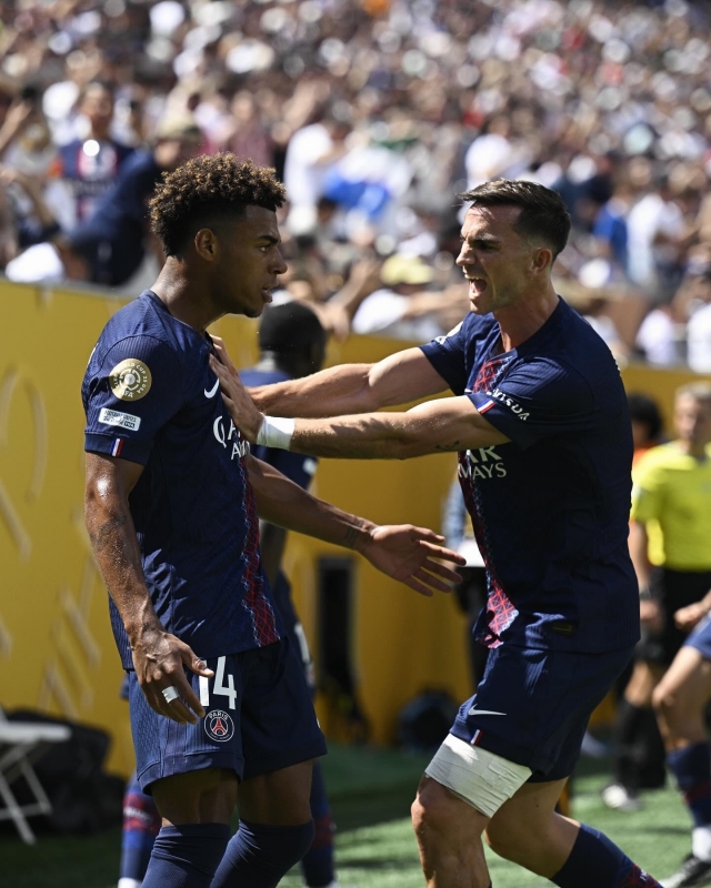 Hakimi khẳng định rõng rạc sau trận PSG vùi dập Real 663112