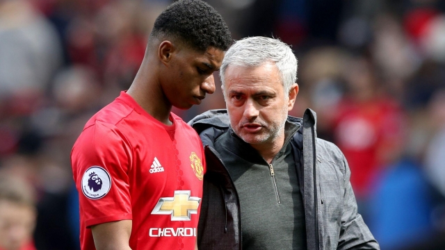 Jose Mourinho tính gây sốc với Rashford-666020