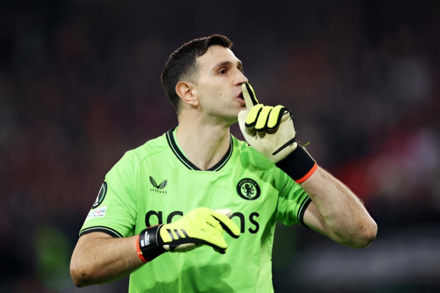 emiliano-martinez-1713476049-043651