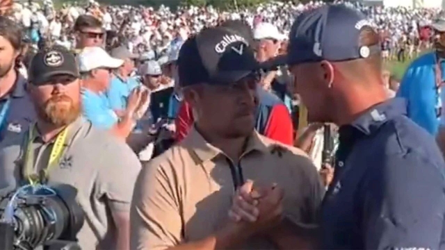 xander-schauffele-bryson-dechambau-bat-tay-1716540231.jpg