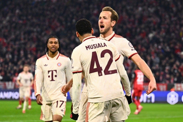 Kane cán mốc quan trọng, còn kém xa Rooney và Beckham 600813