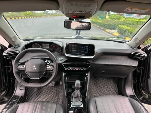Peugeot 2008 2022 chạy lướt rao bán với mức giá đầy ngỡ ngàng 405558