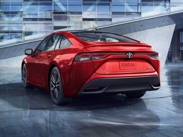 Người tiêu dùng bức xúc trước sự thiếu hụt nhiên liệu hydro của Toyota 501216