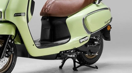 Suzuki rục rịch trình làng mẫu xe máy cạnh tranh Vespa, giá quy đổi chỉ từ 28 triệu đồng 517854
