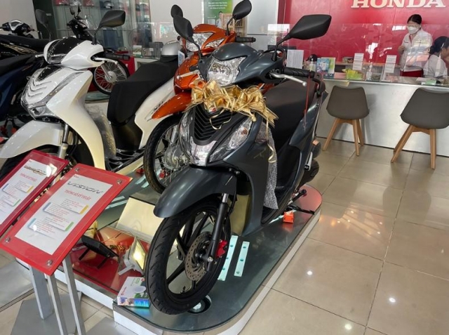 Loạt xe ga Honda chênh giá tới 10 triệu đồng trước thềm năm học mới 517959
