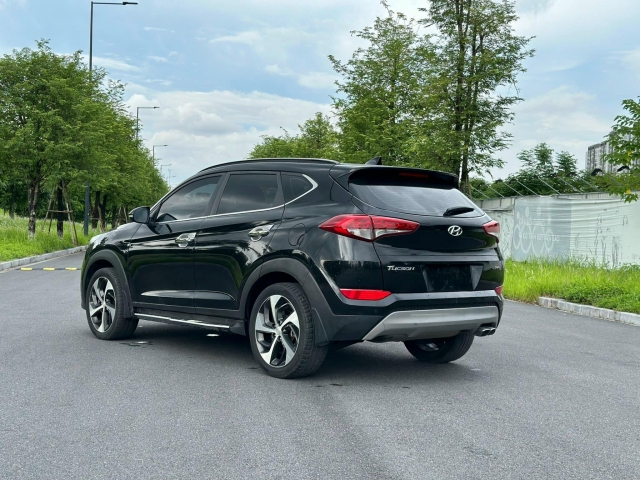 Hyundai Tucson 2018 khấu hao gần 400 triệu đồng sau 6 năm lăn bánh 520578