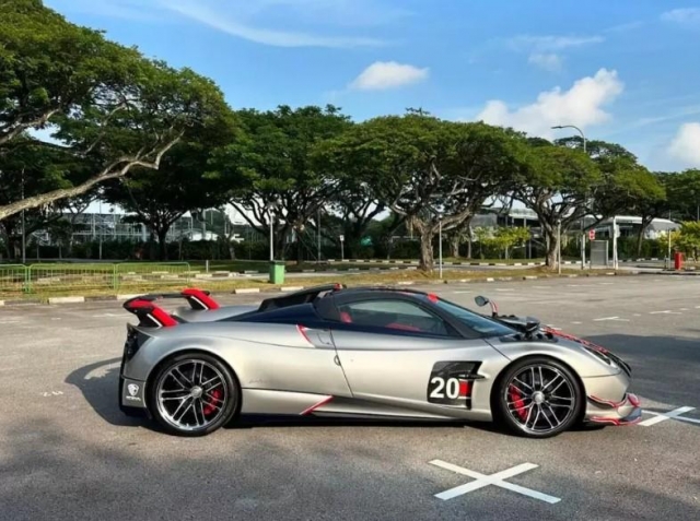 Siêu phẩm Pagani Huayra BC Roadster chỉ có 40 chiếc trên Thế giới trị giá 3,5 triệu USD xác nhận góp mặt Gumball 3000 sắp tới 521101