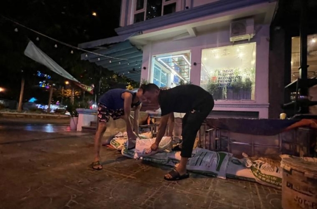 Người Hà Nội vội vàng