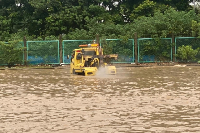 Mưa lớn trong đêm, Hà Nội