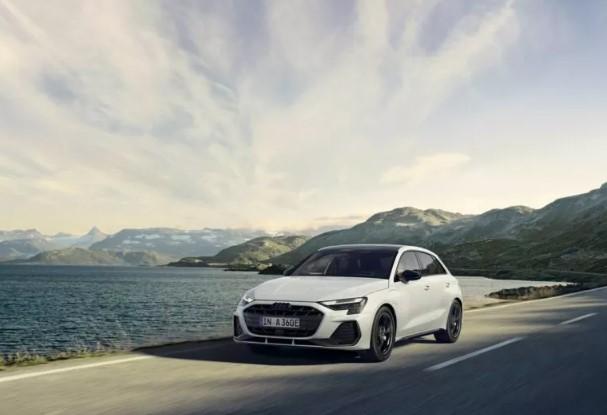 Audi A3 Sportback TFSI e 2025 ra mắt phiên bản hybrid cắm sạc, giá quy đổi từ 1,2 tỷ đồng 543214