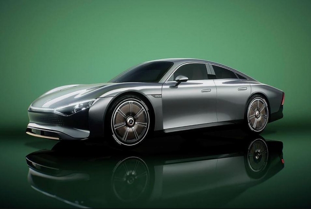 Mercedes tiên phong công nghệ sơn năng lượng mặt trời cho xe điện 562914