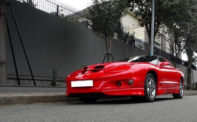 Pontiac Firebird 1994: Xe cổ ba thập kỷ tuổi với giá bán ngang BMW 3-Series 570315