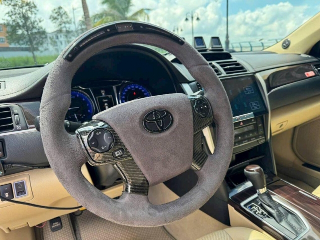 Toyota Camry 2018 độ “khủng” gây xôn xao thị trường xe cũ với giá bán hấp dẫn 591852
