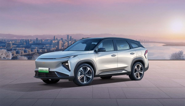 Geely ra mắt Galaxy L7 EM-i PHEV: Phạm vi hoạt động hơn 1.200km, giá quy đổi chỉ hơn 400 triệu đồng 593852