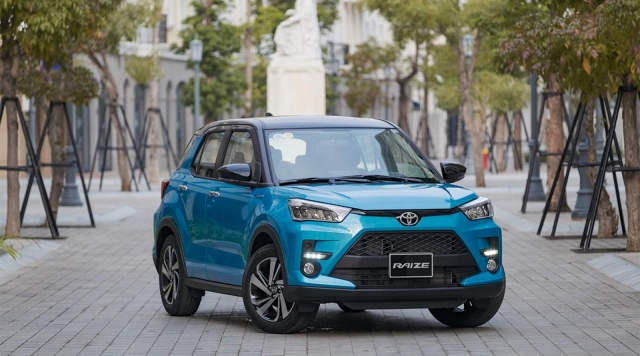 Xe xăng cỡ nhỏ