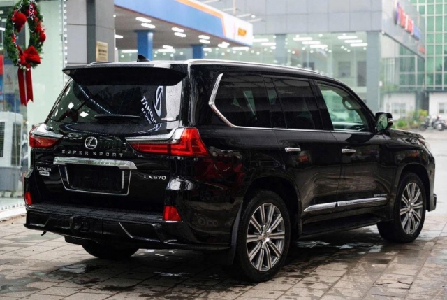 Lexus LX 570 MBS 2019 khấu hao ít ỏi sau hơn 6 năm lăn bánh 595049