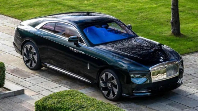 Rolls-Royce Spectre Soulmate – Biểu tượng tình yêu và đẳng cấp siêu sang 597530