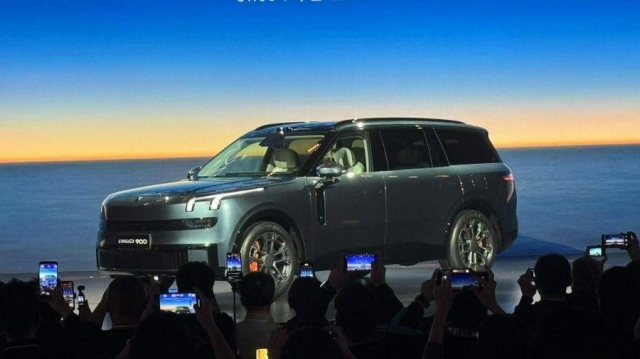 SUV hybrid Lynk & Co 900 vượt qua bài kiểm tra an toàn khắc nghiệt trên sóng livestream 607629