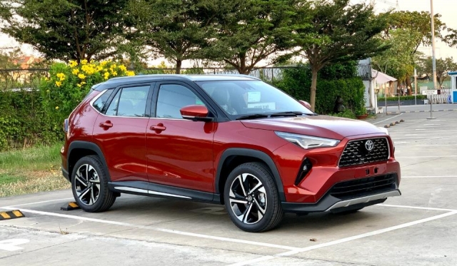 Cú lật đổ bất ngờ ở phân khúc SUV hạng B: Toyota Yaris Cross soán ngôi vương! 621263