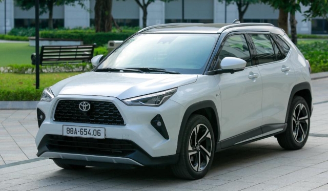 Cú lật đổ bất ngờ ở phân khúc SUV hạng B: Toyota Yaris Cross soán ngôi vương! 621264