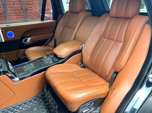 Range Rover Autobiography LWB đời 2014: SUV hạng sang hơn 3 tỷ nhưng tiện nghi không kém Maybach 622797