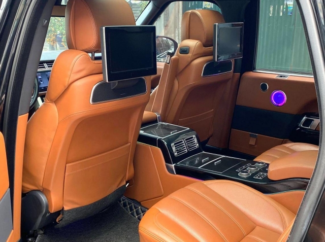 Range Rover Autobiography LWB đời 2014: SUV hạng sang hơn 3 tỷ nhưng tiện nghi không kém Maybach 622798