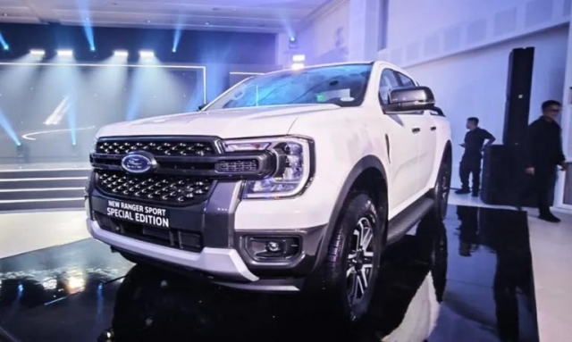 Ford ra mắt Everest và Ranger phiên bản đặc biệt: Đậm chất thể thao, giá quy đổi từ 715 triệu đồng 631041