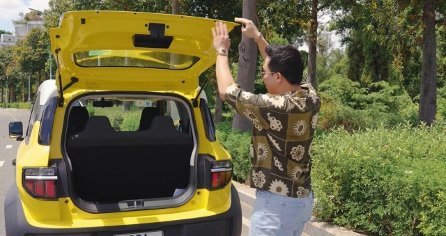 Trấn Thành “tậu” VinFast VF 3 với màn review cực duyên 631228