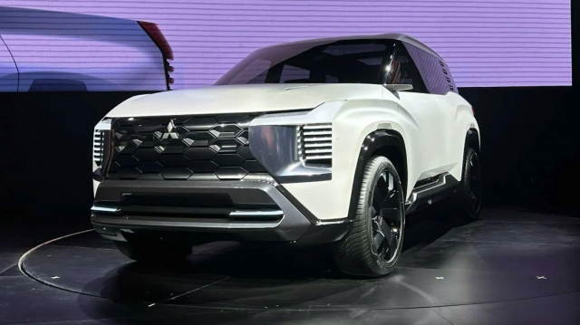 Xforce 7 chỗ rò rỉ thông tin ra mắt tại Việt Nam: Mitsubishi sắp tung ‘quân át chủ bài’ SUV? 632145
