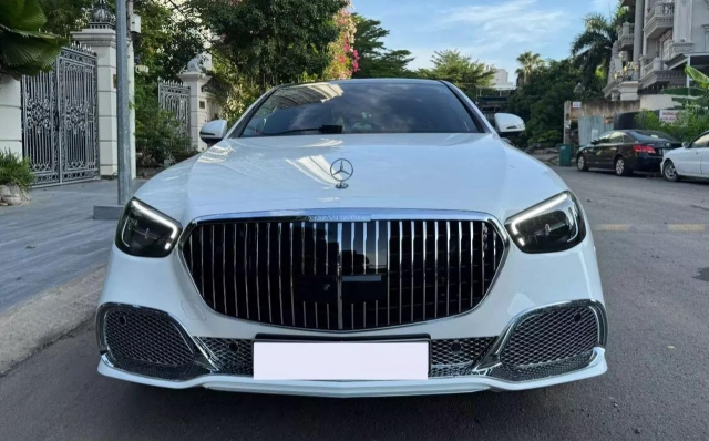 Mercedes E-Class độ thành Maybach S-Class với chi phí chỉ vài chục triệu đồng 635502