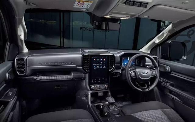 Ford Ranger Super Duty cập bến Thái Lan: Bán tải