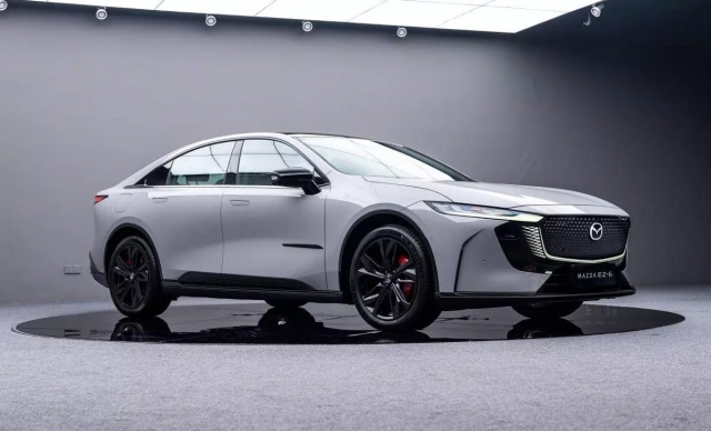 Cận cảnh Mazda EZ-6 Sports Edition: Biến thể thể thao mới dành cho thế hệ trẻ yêu công nghệ 636028