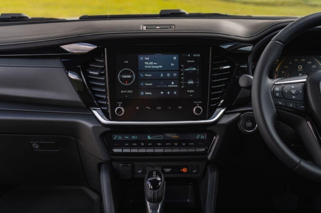 Isuzu mu-X 2025 rục rịch ra mắt tại Việt Nam: Ngoại hình lột xác, động cơ vẫn là 1 điểm trừ 638869