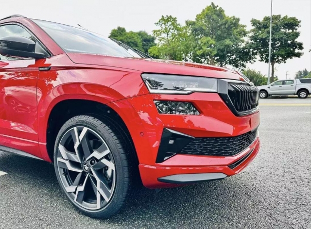 Skoda Karoq 2025 đổ bộ thị trường Việt: Lột xác với bản Sportline và công nghệ an toàn ADAS 642089
