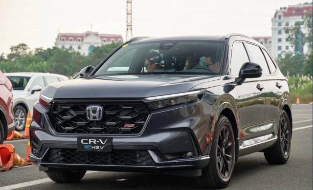 So găng Skoda Karoq 2025 và Honda CR-V: Đâu là lựa chọn SUV đáng cân nhắc trong tầm giá 1,1 tỷ đồng? 642540