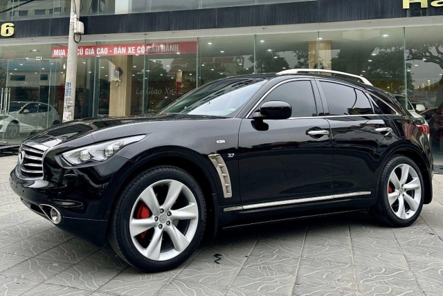 Infiniti QX70 – “Hàng độc” một thời tái xuất: Giá dưới 1 tỷ, mạnh hơn cả SUV phổ thông đời mới 642984
