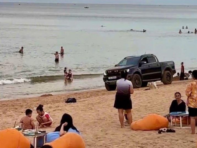 Khởi tố tài xế lái xe xuống bãi biển Tuy Hòa, bóp còi ầm ĩ gây rối trật tự công cộng 644622