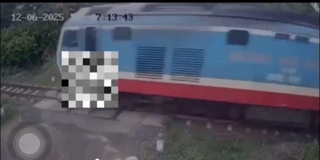 Hai người tử vong tại chỗ sau khi vượt rào chắn đường sắt ở Phú Yên 648959