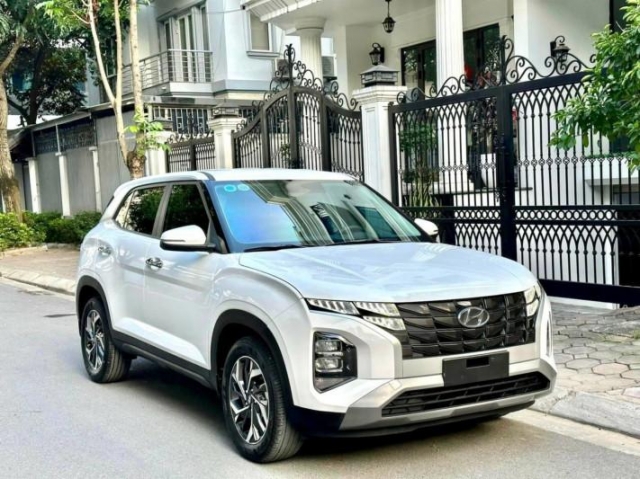 Ngân sách hơn 500 triệu, chọn xe gầm cao chạy lướt nào “đáng đồng tiền bát gạo”? 649331