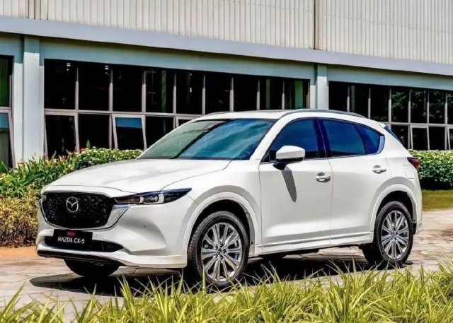 Bảng giá chi tiết các dòng xe Mazda tháng 6/2025 652890