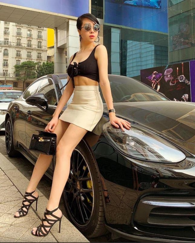 Từ TikTok triệu view đến siêu xe chục tỷ: Cuộc sống hào nhoáng của Cún Bông trước ngày bị bắt 654959