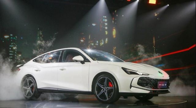 Sedan “hết thời” tại Việt Nam nhưng vẫn là biểu tượng đẳng cấp ở thị trường này 669267
