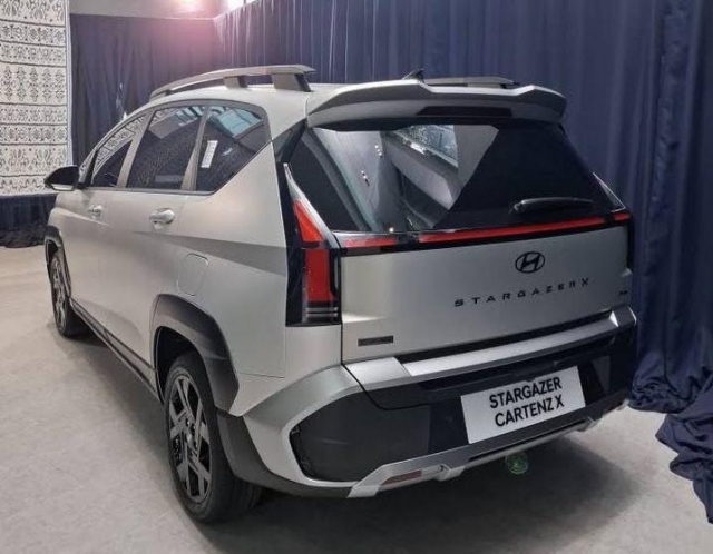 Hyundai Stargazer 2025 ra mắt tại Indonesia: Thiết kế mới, thêm tiện nghi, giá quy đổi chỉ từ 433 triệu đồng 670710
