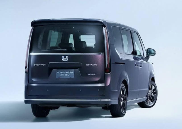 Honda StepWGN Spada e:HEV ra mắt: MPV 7 chỗ hybrid, nhập khẩu Nhật Bản, giá quy đổi khoảng 1 tỷ đồng 671252