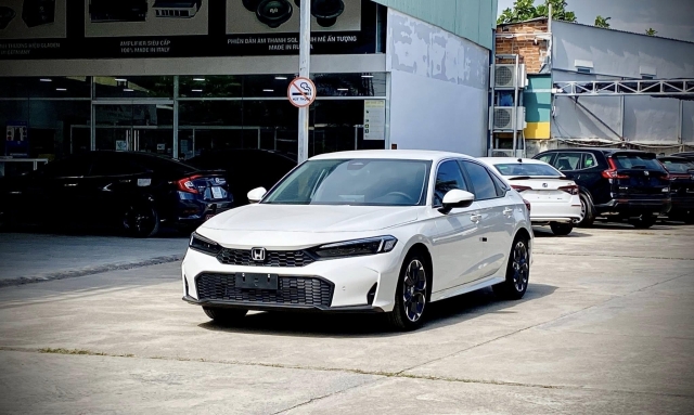 Sedan hạng C hụt hơi tại Việt Nam, “đuối sức” trước xu hướng xe gầm cao 676300