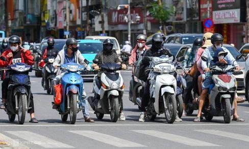 Tháo gỡ lo lắng của người tiêu dùng khi chuyển đổi sang xe máy điện 676383