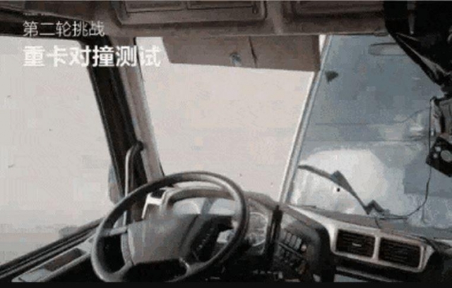 Hãng xe Trung Quốc gây tranh cãi với video thử nghiệm va chạm SUV điện và xe tải 8 tấn 679253