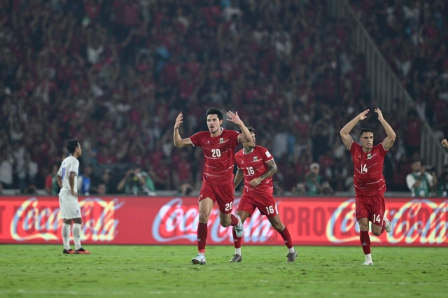 CĐV Indonesia phản ứng dữ dội khi thắng Thái Lan để vô địch FIFA ASEAN Cup